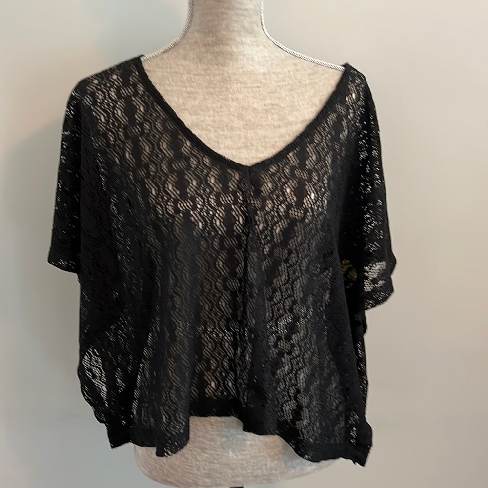 Vintage Havana cover up cropped top. Black size one size.